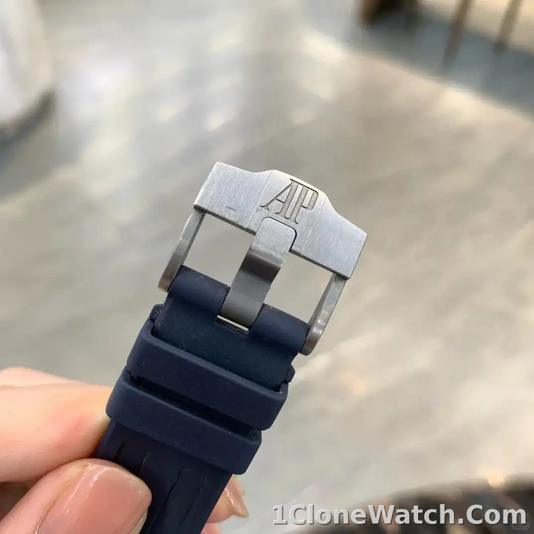 Audemars Piguet Royal Oak Offshore Selfwinding Chronograph Blue, Silver 26480TI.OO.A027CA.01 - detail