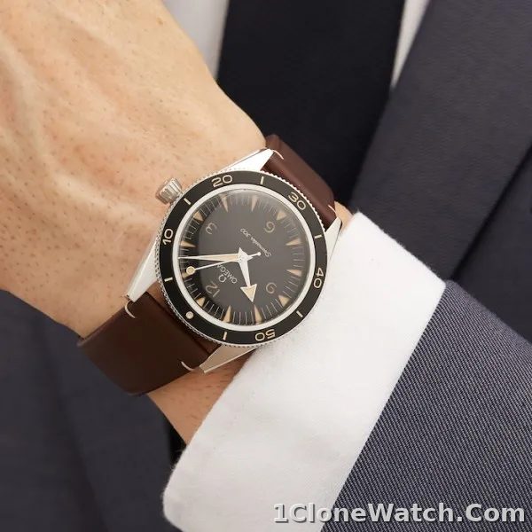 Omega Seamaster Men Automatic Black Calf Watch O23432412101001 - detail