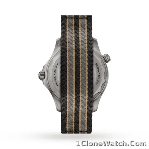 Omega Seamaster Men Automatic Black Fabric 007 Watch O21092422001001 - detail