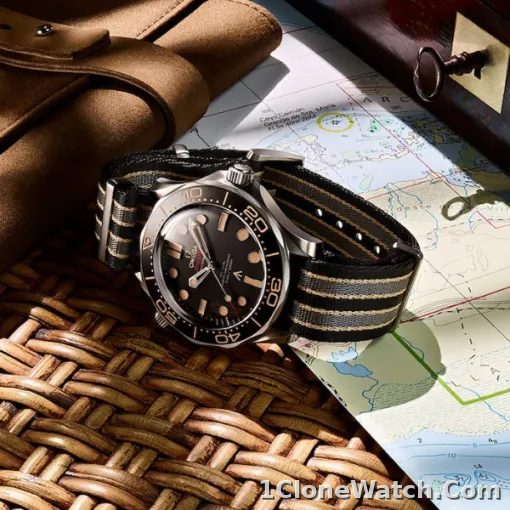 Omega Seamaster Men Automatic Black Fabric 007 Watch O21092422001001 - detail