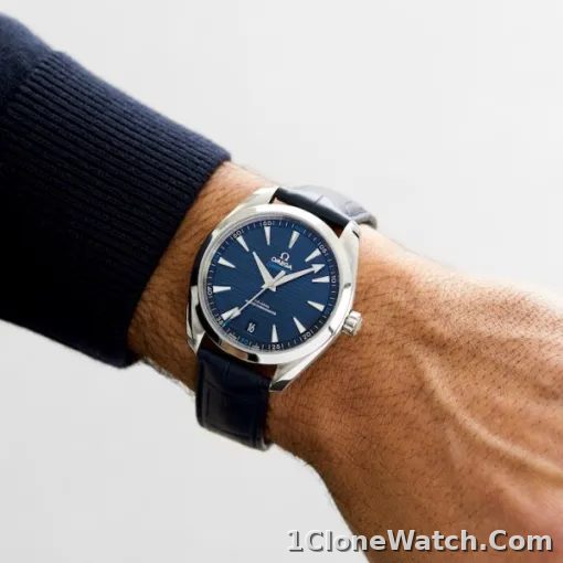 Omega Seamaster Aqua Terra Men Automatic Blue Leather Watch O22013412103001 - detail