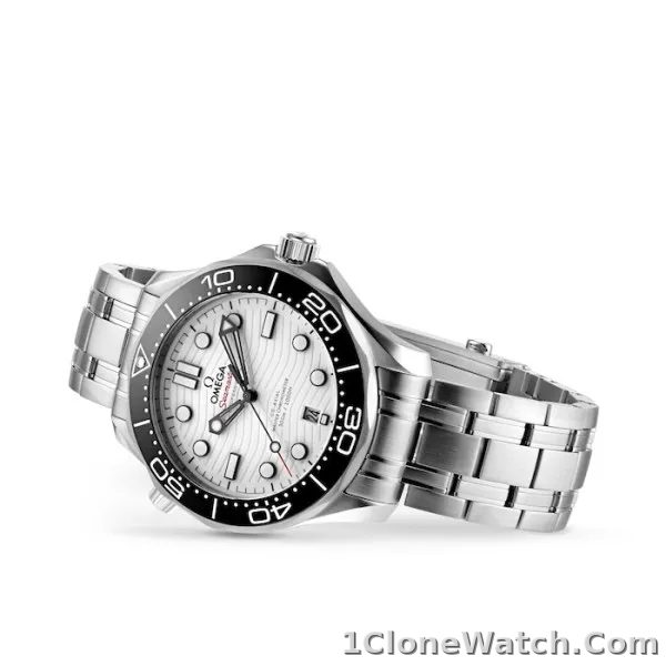 Omega Seamaster Men Automatic White Stainless Steel Watch O21030422004001 - detail