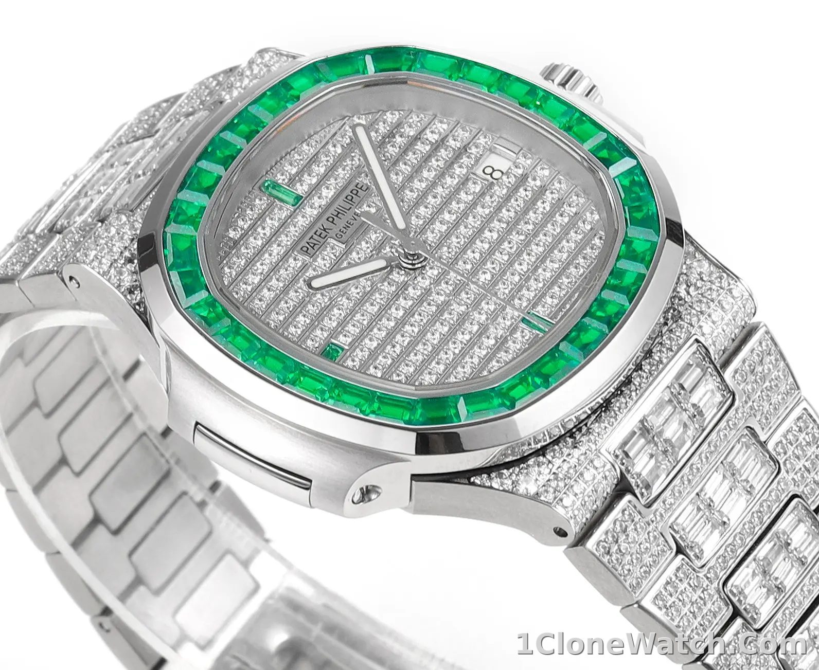 Patek Philippe Nautilus Platinum Green Watch - detail