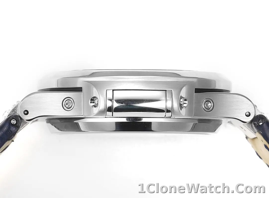 TW Patek Philippe Blue Nautilus Watch - detail