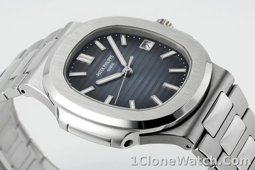 Patek Philippe 5811G Blue Nautilus Watch - detail