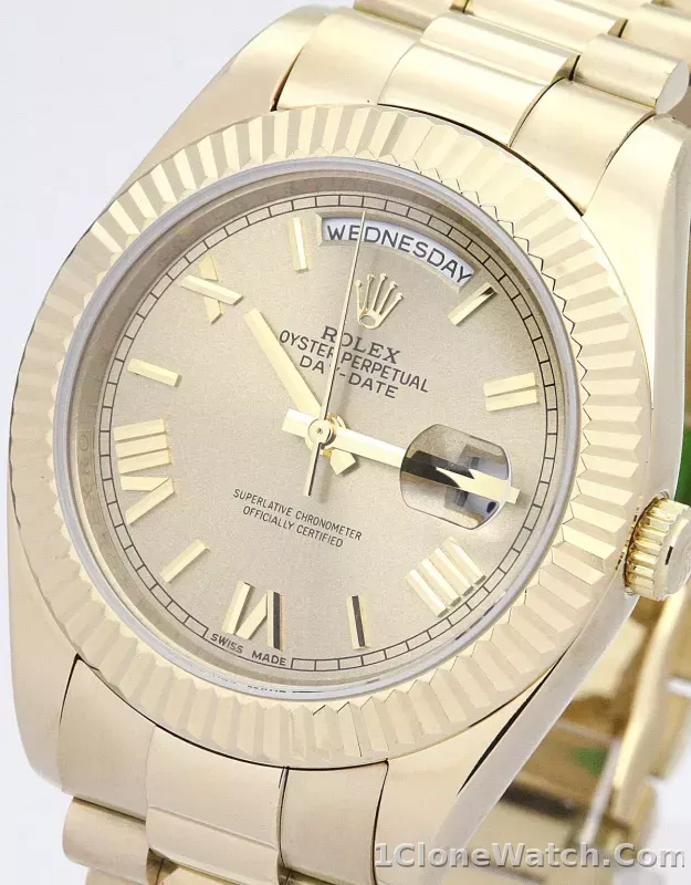 Rolex Day-Date II 40mm Gold Dial 218238 - detail