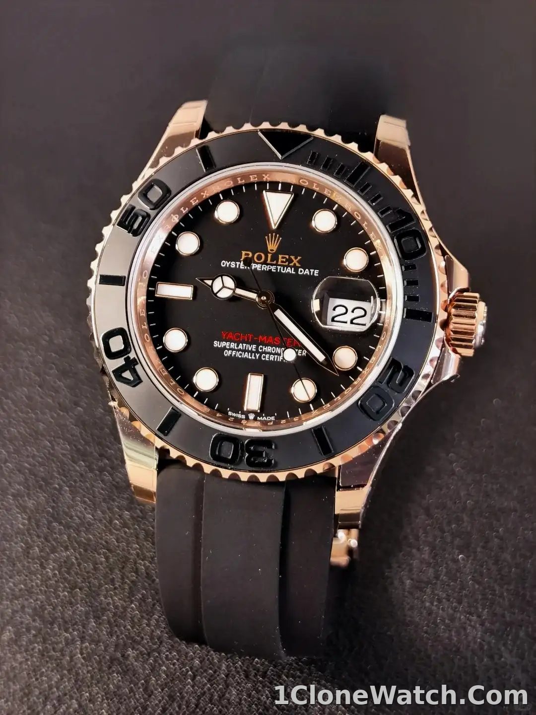 Rolex Yacht-Master 40 Oyster 40 mm Everose gold 126655 - detail