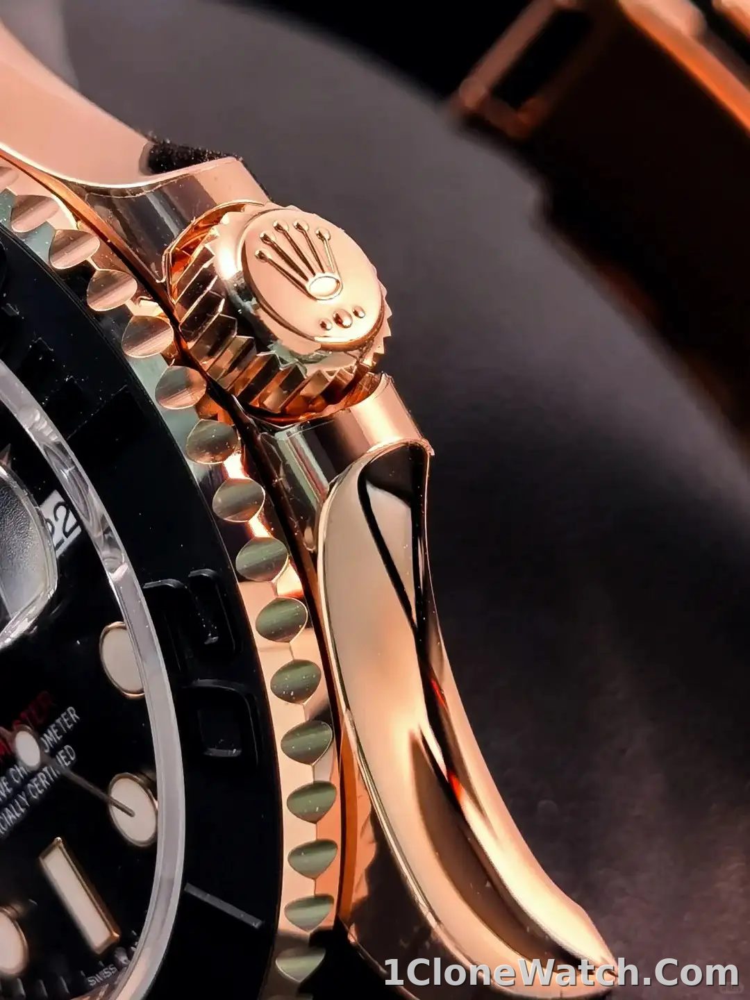 Rolex Yacht-Master 40 Oyster 40 mm Everose gold 126655 - detail