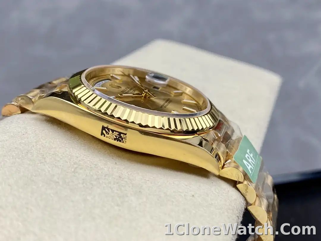 Superclone Rolex Day-Date II 40mm Champagne Dial 228238 - detail