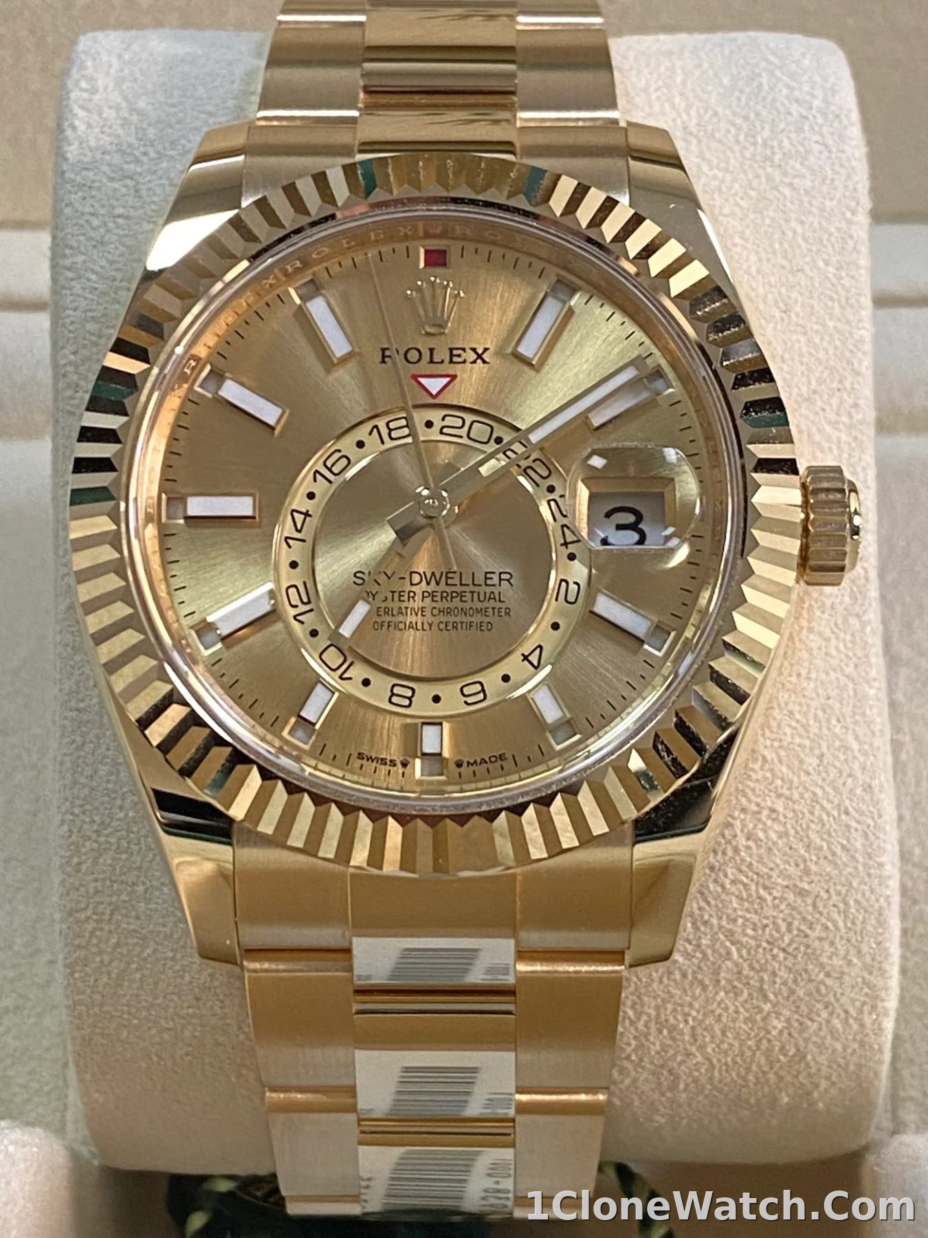 Superclone Rolex Sky-Dweller 42 mm Champagne Dial 336938 - detail