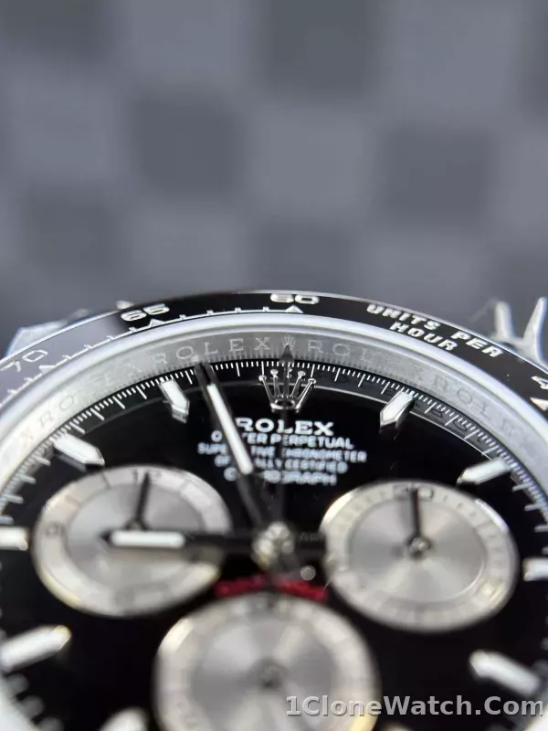 Superclone Rolex Daytona 40 mm black Dial 126519LN - detail