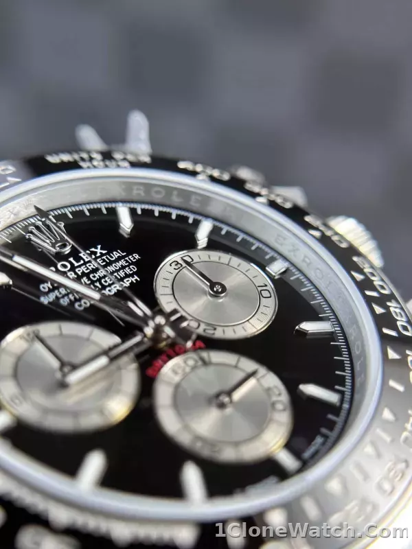 Superclone Rolex Daytona 40 mm black Dial 126519LN - detail