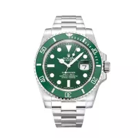 Rolex Submariner Green Dial 116610LV (Hulk) - view 1