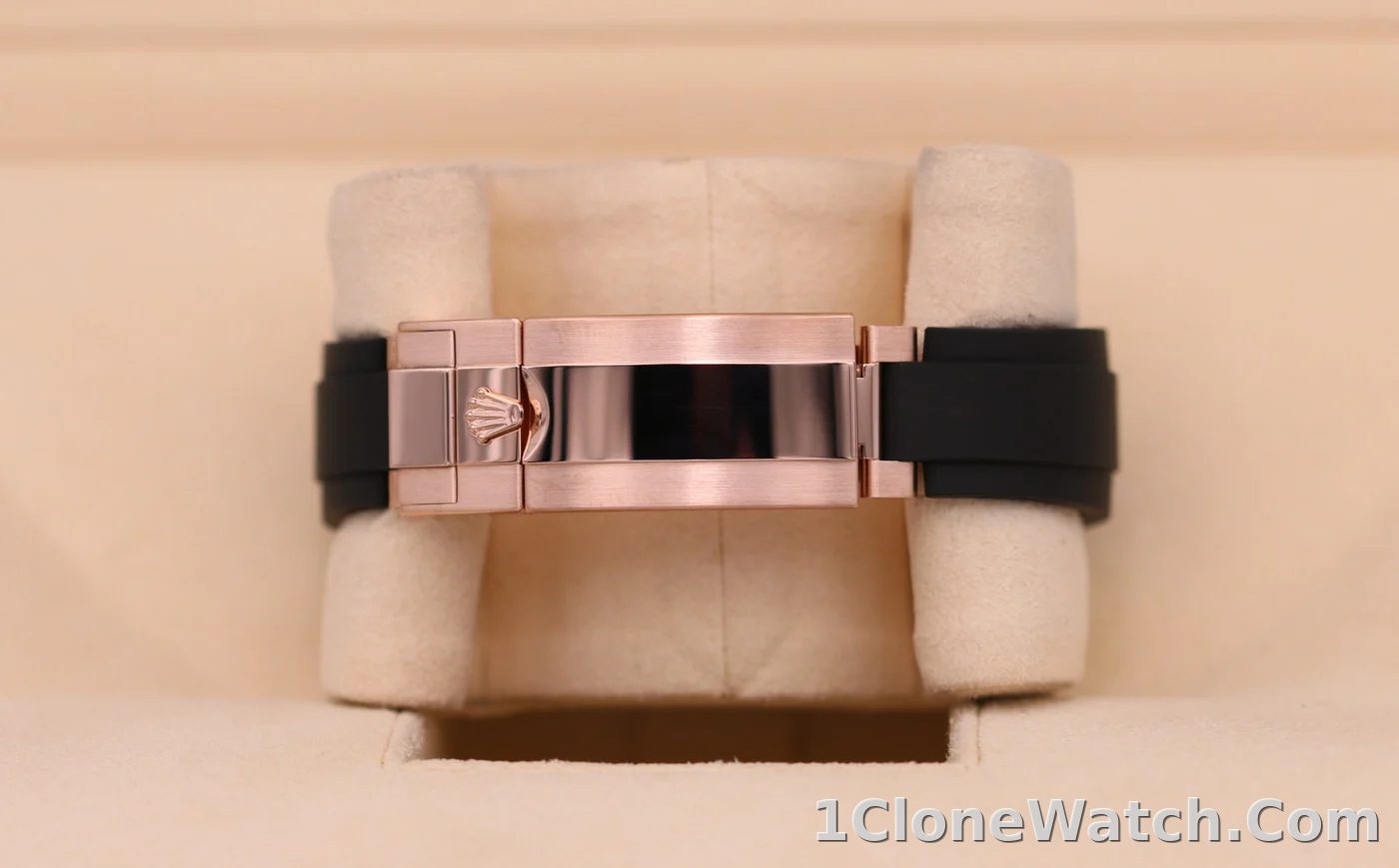 Superclone Rolex Daytona 40 mm Sundust Dial in Everose Gold 126515LN - detail