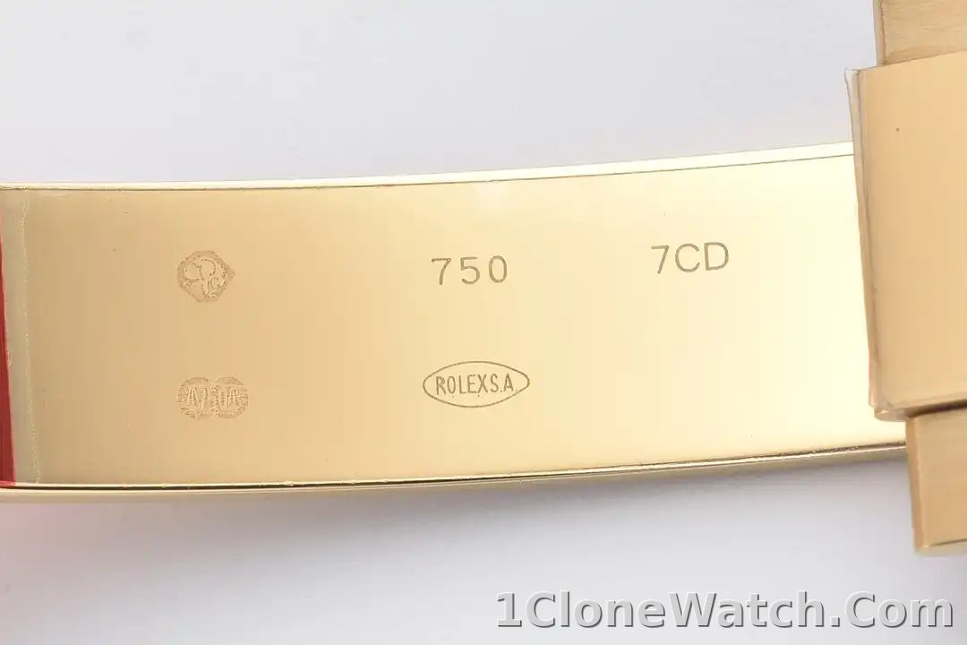 Superclone Rolex Daytona 40 mm Golden Dial 126518LN  Pikachu - detail