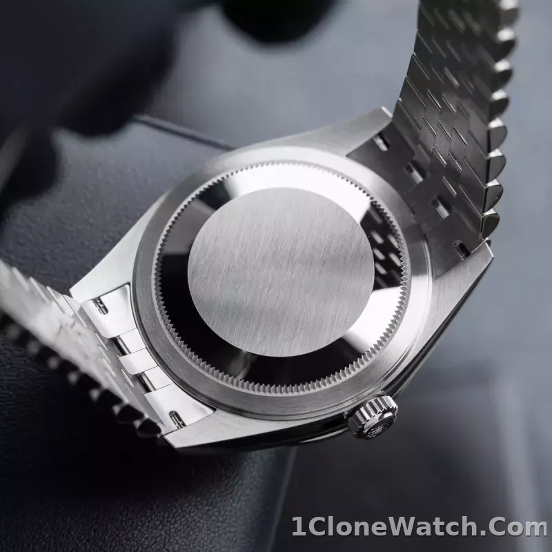 Superclone Rolex Sky-Dweller 42 mm Bright black Dial 336934 Jubilee - detail