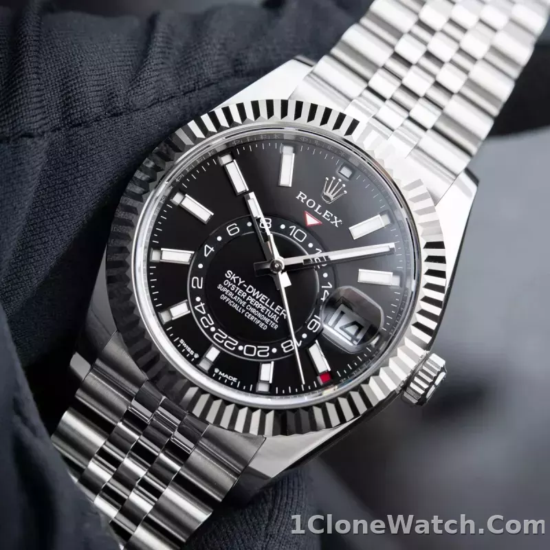 Superclone Rolex Sky-Dweller 42 mm Bright black Dial 336934 Jubilee - detail