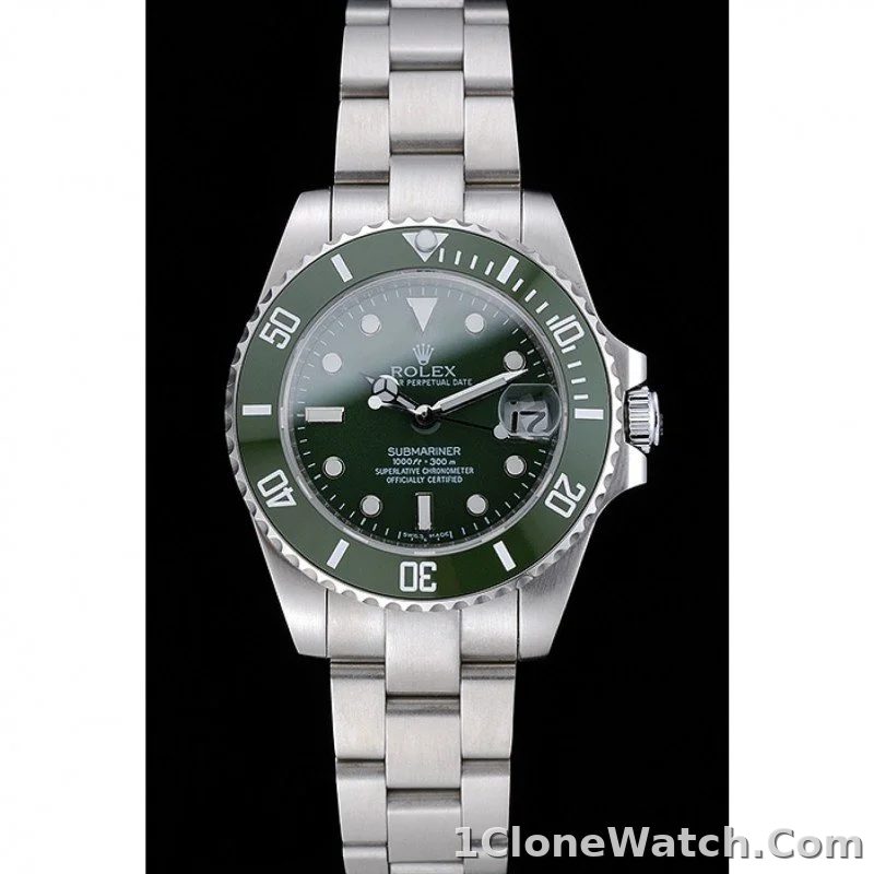 Rolex Submariner 41mm Green Dial 1454151 - detail