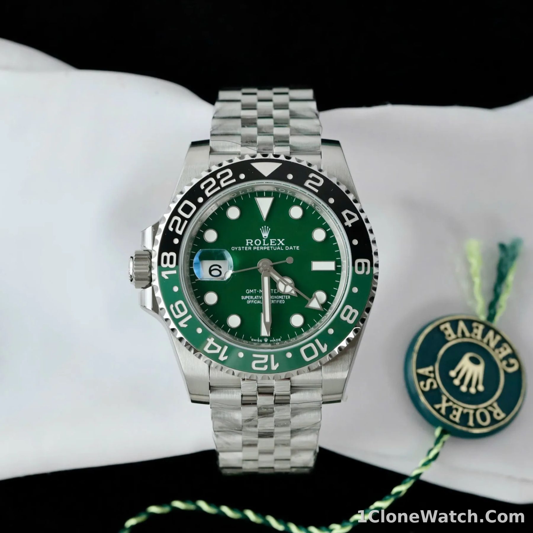 Superclone Rolex GMT-Master II 40 mm 126729VTNR Jubilee “Absinthe” - detail