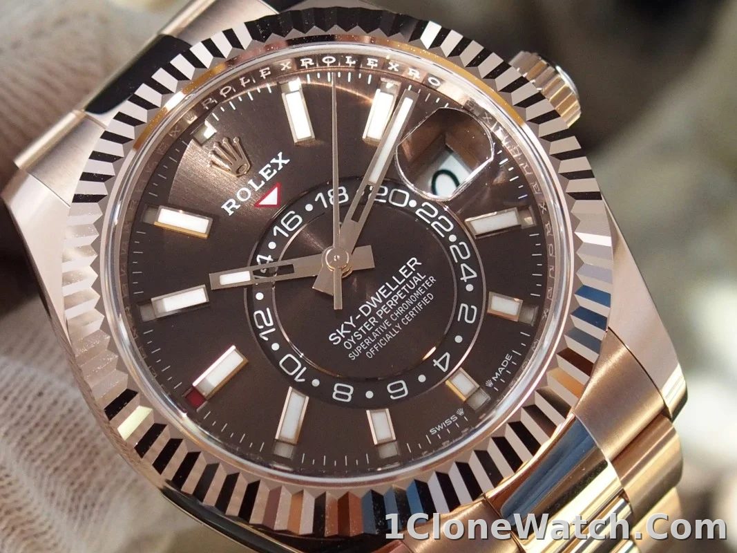 Superclone Rolex Sky-Dweller 42 mm Chocolate Dial 336935 - detail