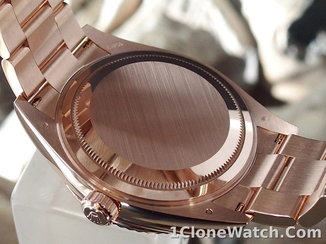 Superclone Rolex Sky-Dweller 42 mm Chocolate Dial 336935 - detail