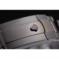 Rolex Milgauss 40mm Black Dial PRL05090290 - view 10