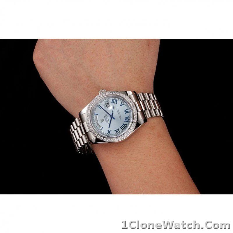 Superclone Rolex Day-Date 40mm Blue Dial 1453962 - detail