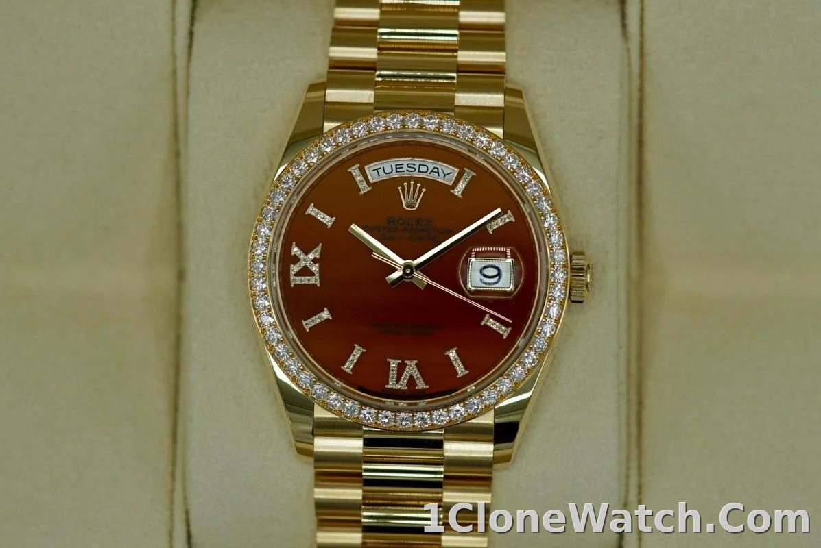 Superclone Rolex Day-Date 36 mm Carnelian Dial 128348RBR - detail