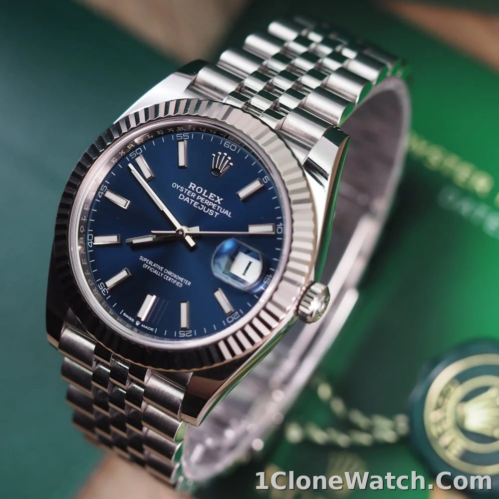 Rolex Datejust 41mm Blue Dial 126334 Jubilee - detail