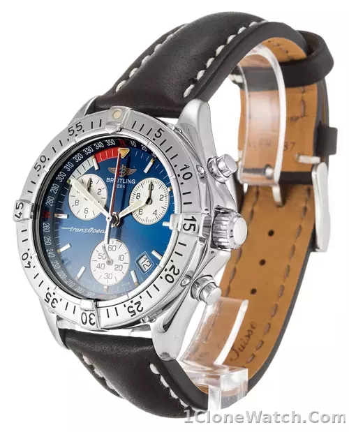 Breitling Transocean A53040.1 - detail