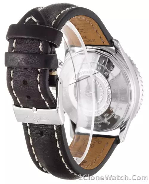 Breitling Navitimer A23322 - detail