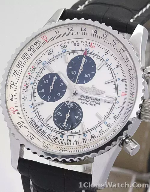 Breitling Navitimer A23322 - detail