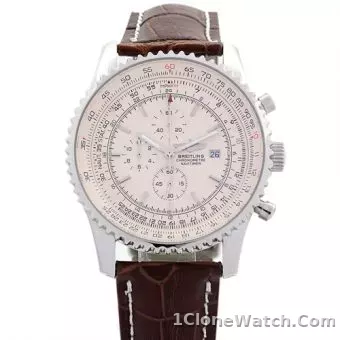 Breitling Navitimer World A24322 - detail