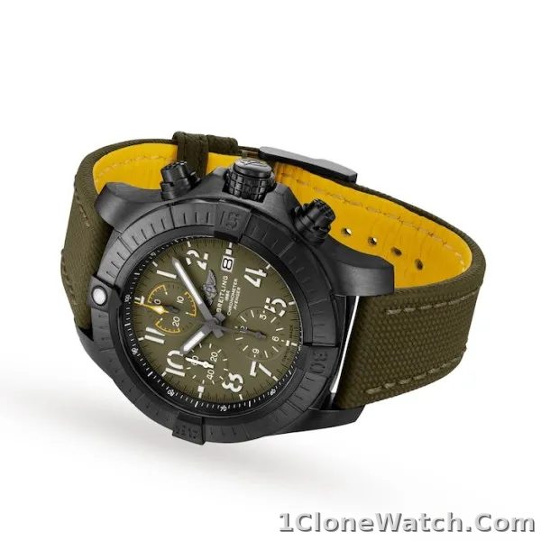 Breitling Avenger Men Automatic Green Leather Watch V13317101L1X2 - detail