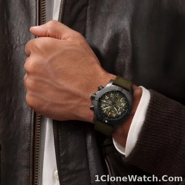 Breitling Avenger Men Automatic Green Leather Watch V13317101L1X2 - detail
