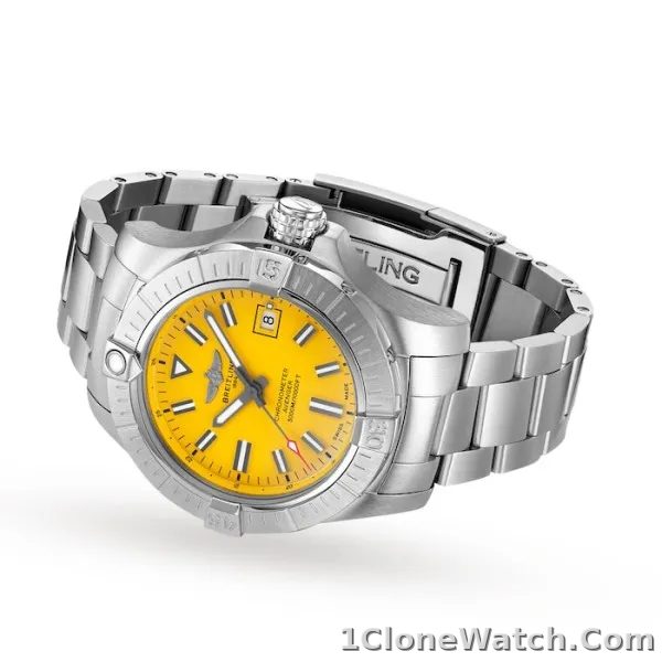 Breitling Avenger Men Automatic Yellow Stainless Steel Watch A17319101I1A1 - detail