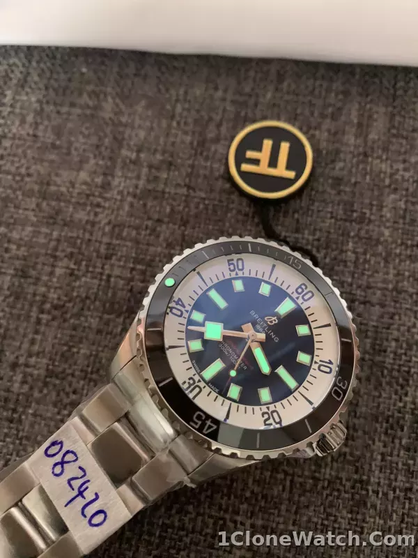 Breitling Superocean A17376211B1S1 Steel - detail