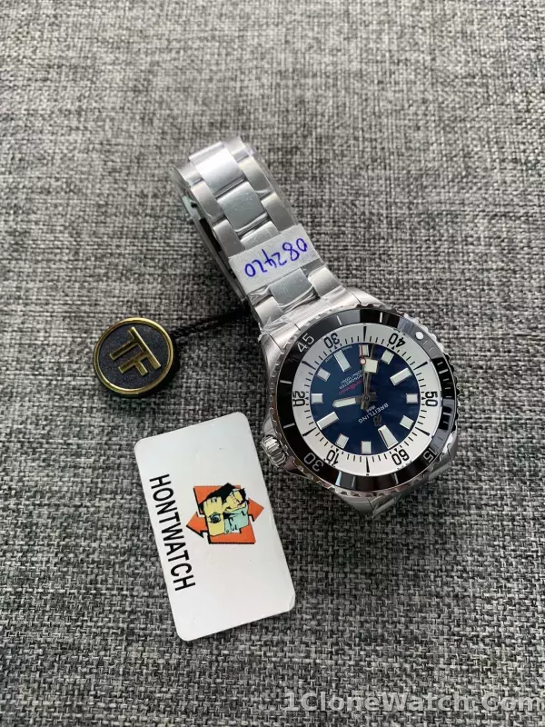 Breitling Superocean A17376211B1S1 Steel - detail