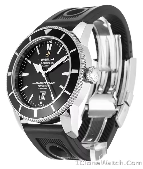 Breitling SuperOcean Heritage A17320 - detail