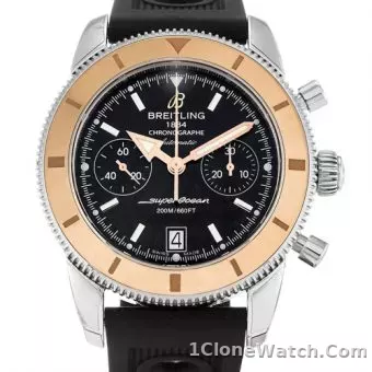 Breitling SuperOcean Heritage A23370 - detail