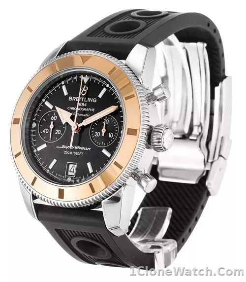 Breitling SuperOcean Heritage U23370 - detail