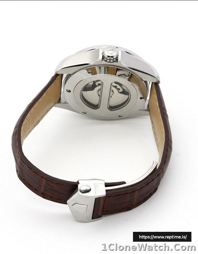 Tag Heuer Grand Carrera WAV5113.FC6231 Men Automatic 42.5 MM - detail