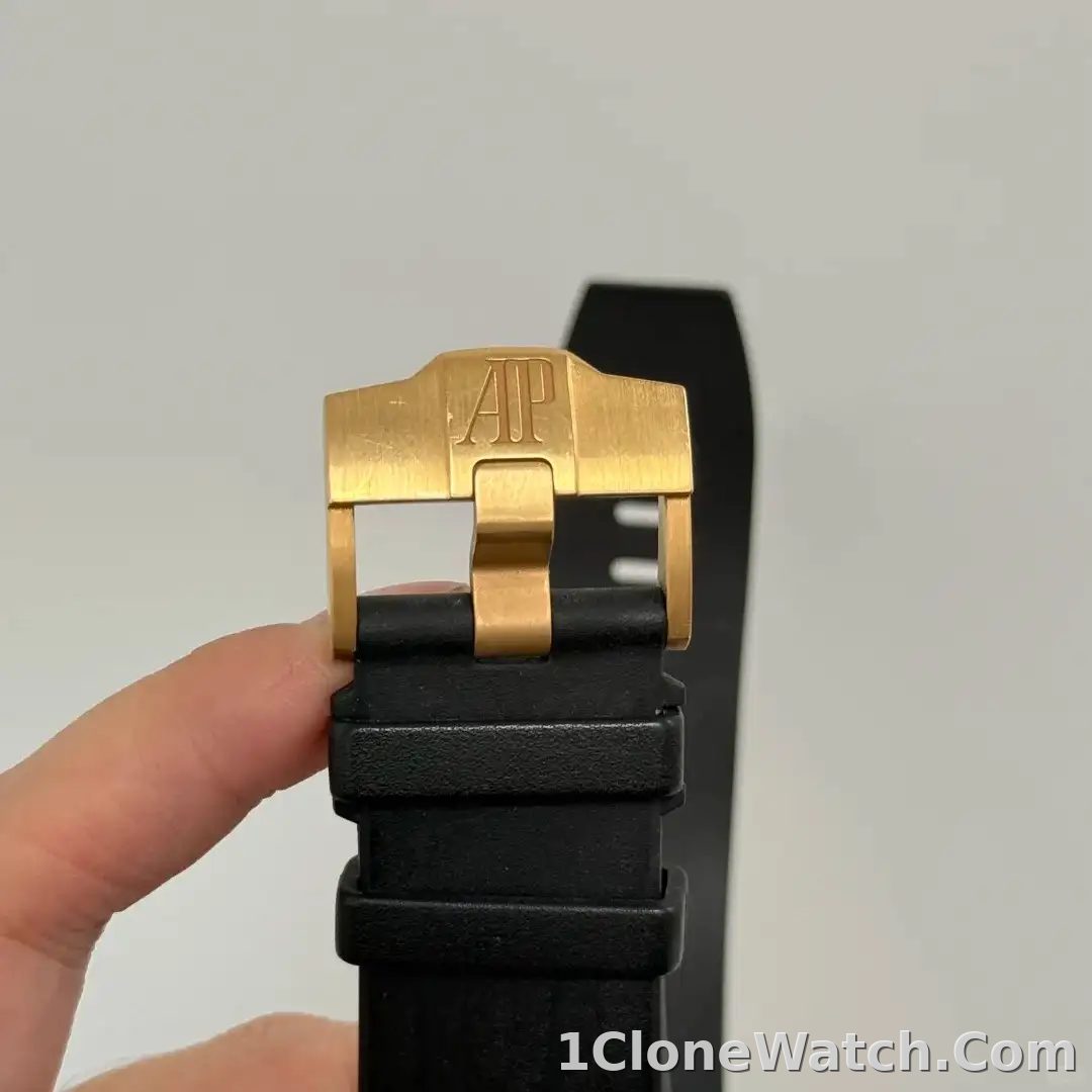 Audemars Piguet Royal Oak Offshore Selfwinding Chronograph Black 26401RO.OO.A002CA.02 - detail