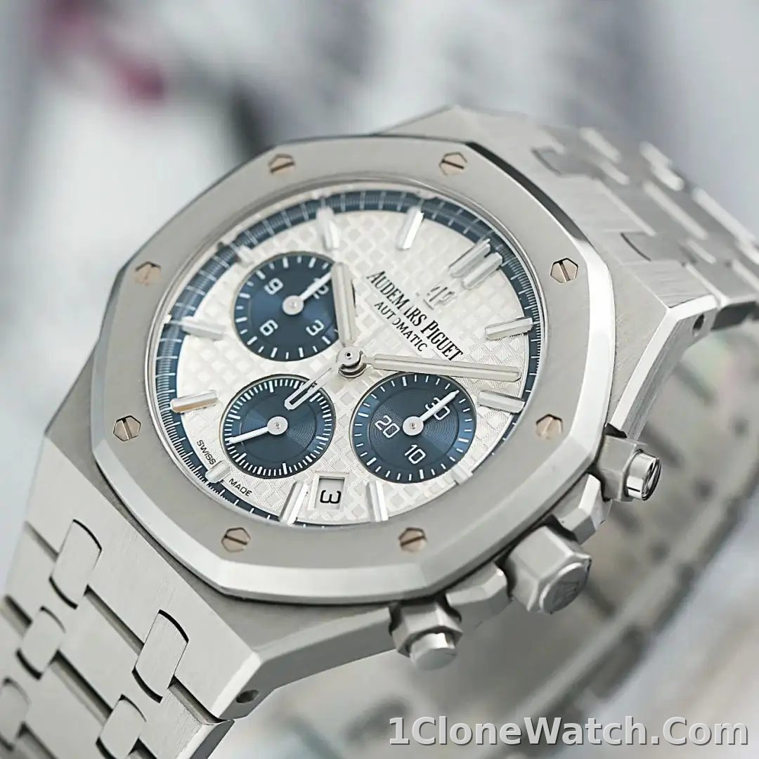 Audemars Piguet Royal Oak Offshore Selfwinding Chronograph Silver 26315ST.OO.1256ST.01 - detail