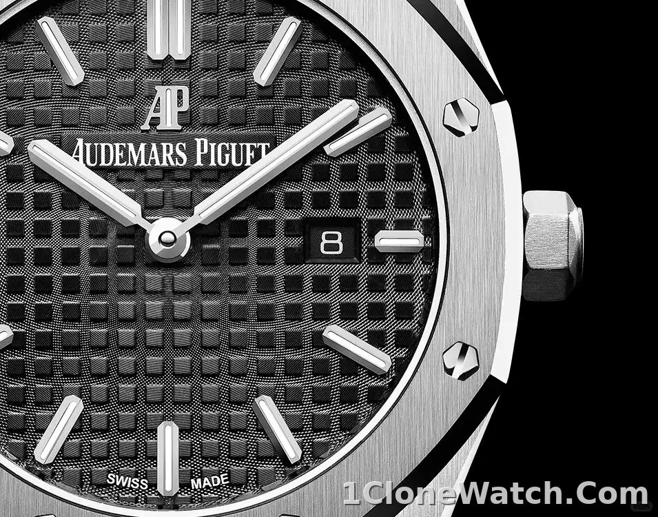 Audemars Piguet Royal Oak Quartz Black 67650ST.OO.1261ST.01 - detail