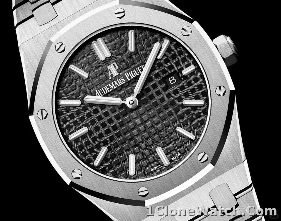 Audemars Piguet Royal Oak Quartz Black 67650ST.OO.1261ST.01 - detail