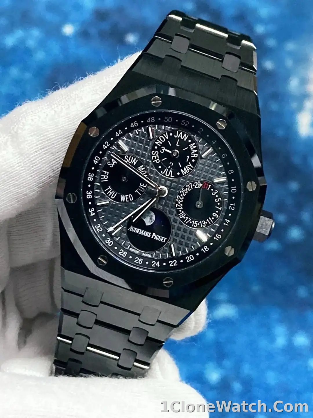 Audemars Piguet Royal Oak Perpetual Calendar Gray 26579CE.OO.1225CE.01 - detail