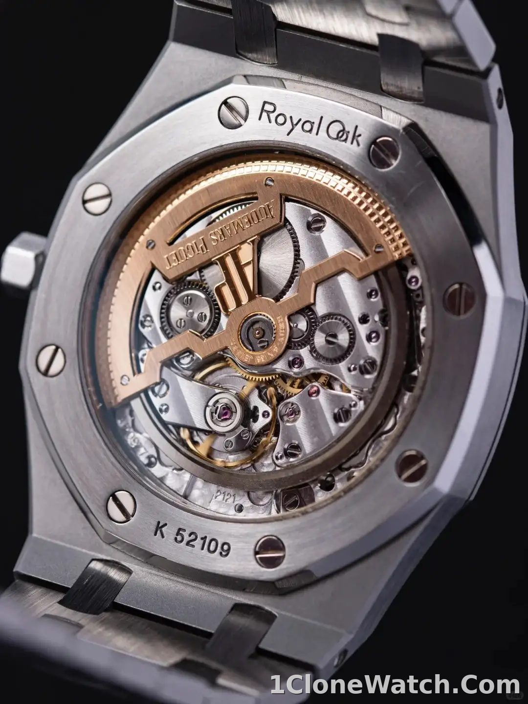 Audemars Piguet Royal Oak Jumbo Extra-Thin Blue 15202ST.OO.1240ST.01 - detail
