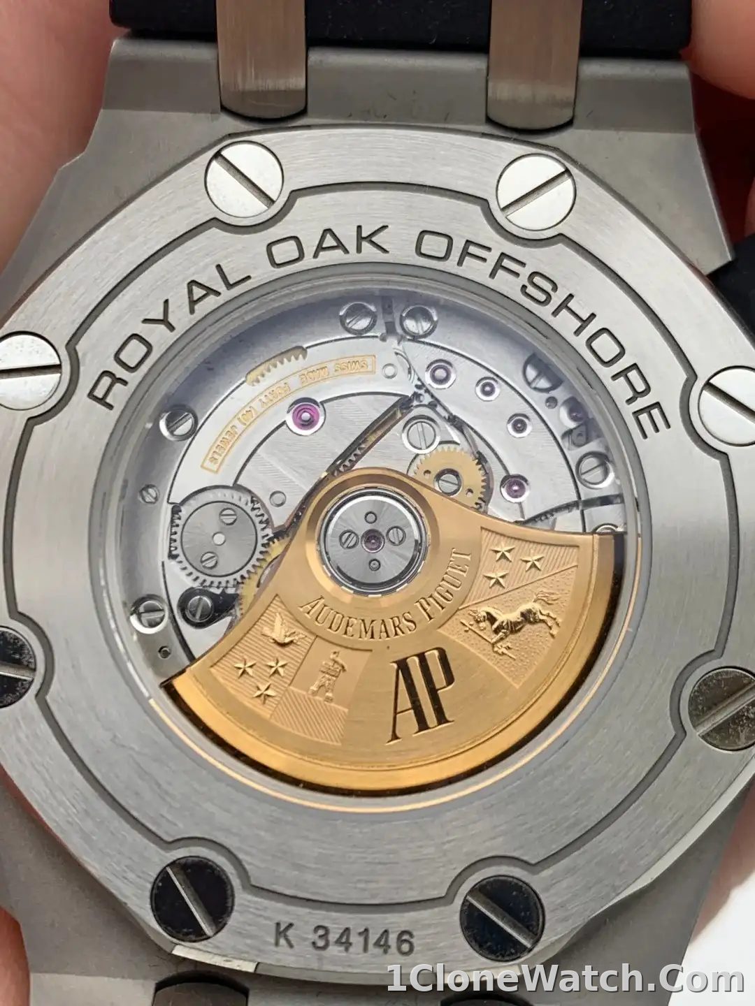 Audemars Piguet Royal Oak Offshore Diver Black 15710ST.OO.A002CA.01 - detail
