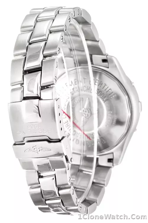 Breitling Colt A64350 - detail